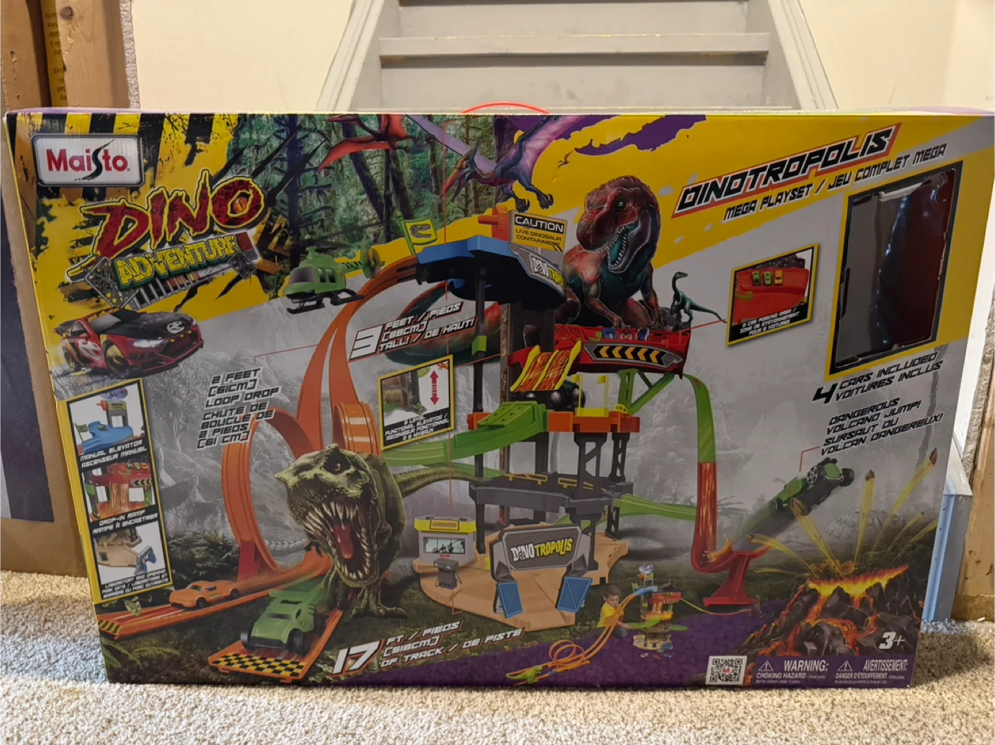 Maisto Dino Adventure Dinotropolis Mega Playset
