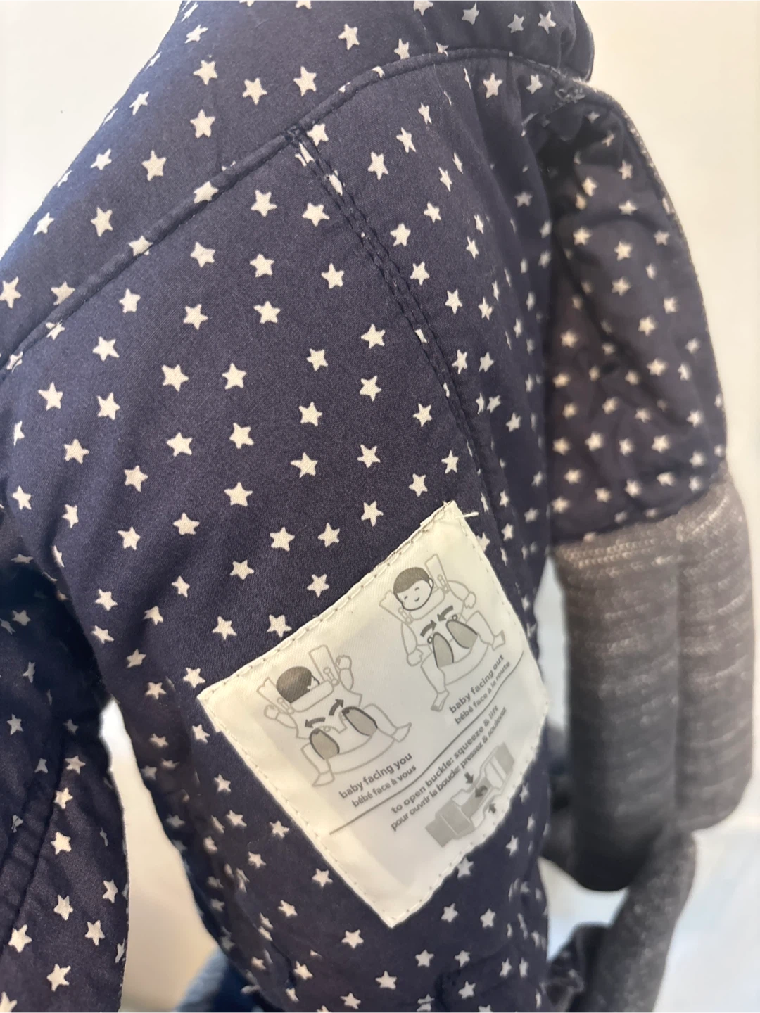 Ergobaby Baby Carrier + newborn insert - photo 3