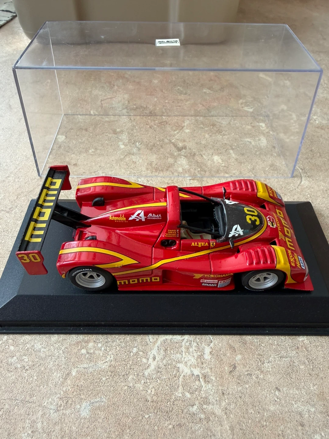 Red MOMO Racing Car Model - photo 3