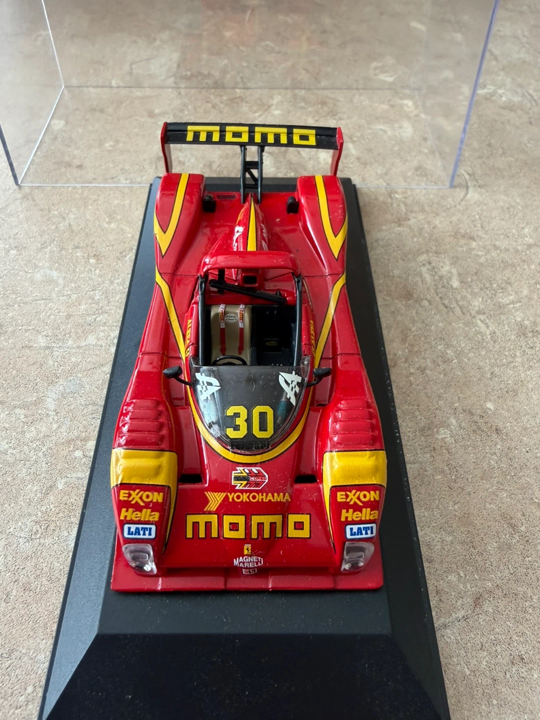 Red MOMO Racing Car Model - photo 2