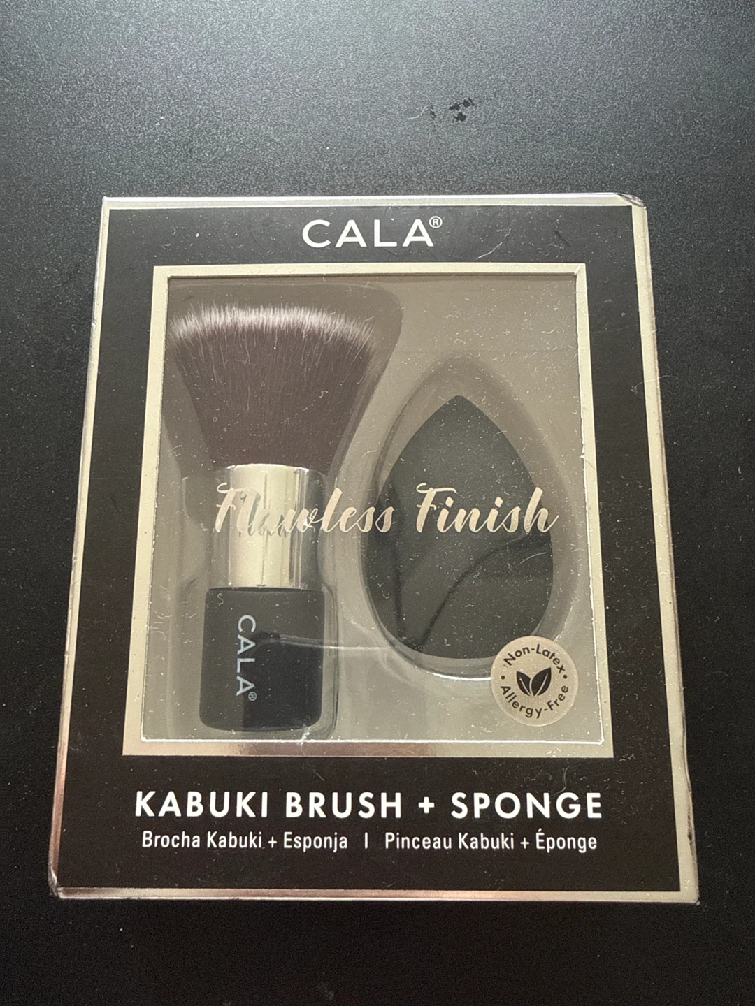 🥕(Thrifty) CALA Kabuki Brush + Sponge