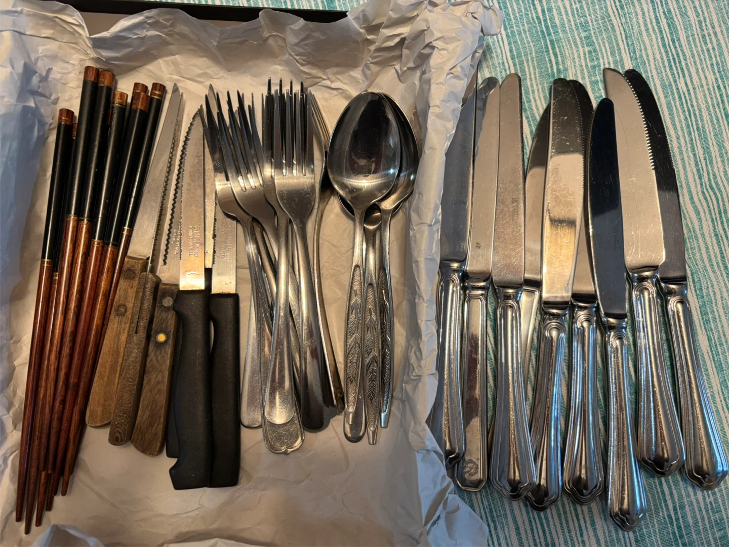 Assorted Cutlery Set with Chopsticks