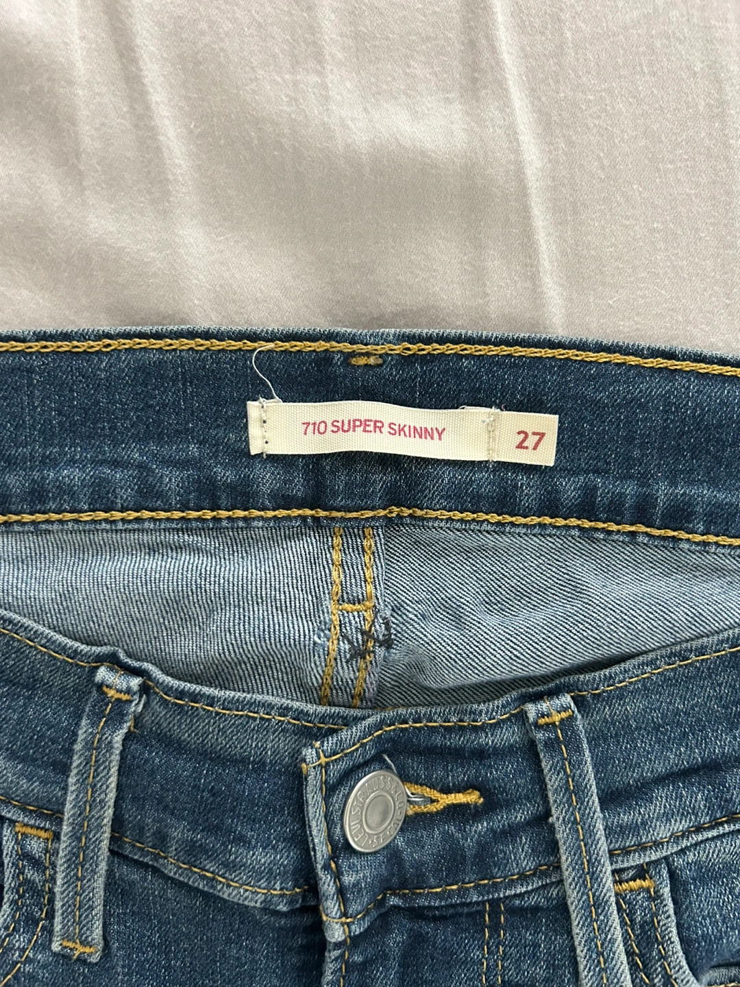 Levi's 710 Super Skinny Jeans Women's Size 27
