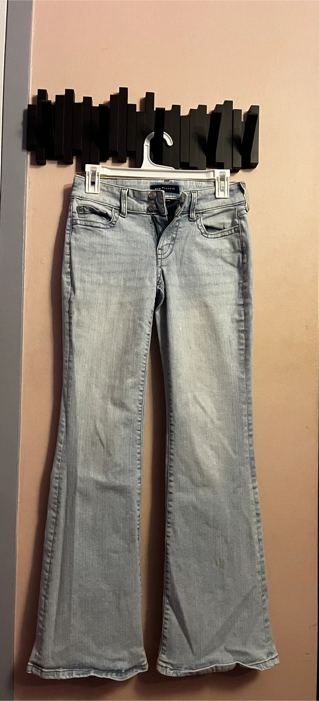 Aéropostale Low Rise Flare Jeans