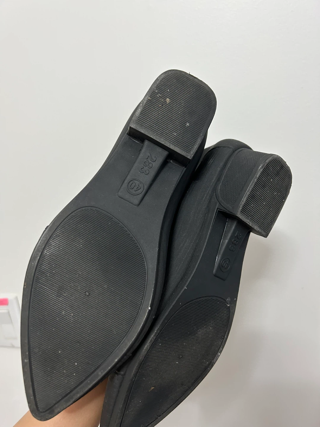 Waterproof Black low heel dress shoes women's size 39 - photo 2