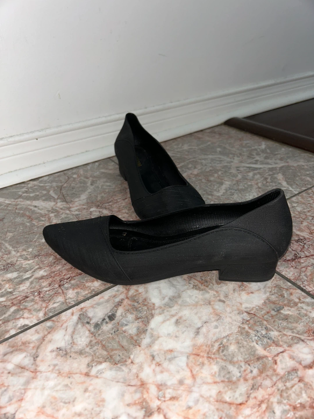 Waterproof Black low heel dress shoes women's size 39 - photo 3