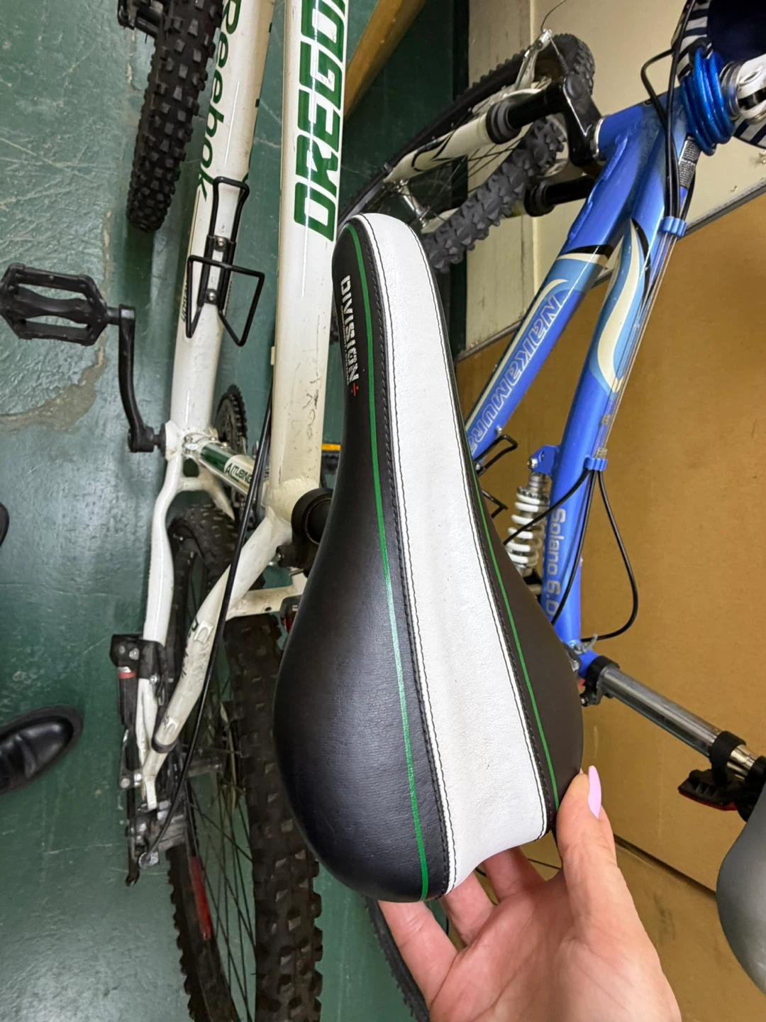Reebok Oregon Mountain Bike - photo 3