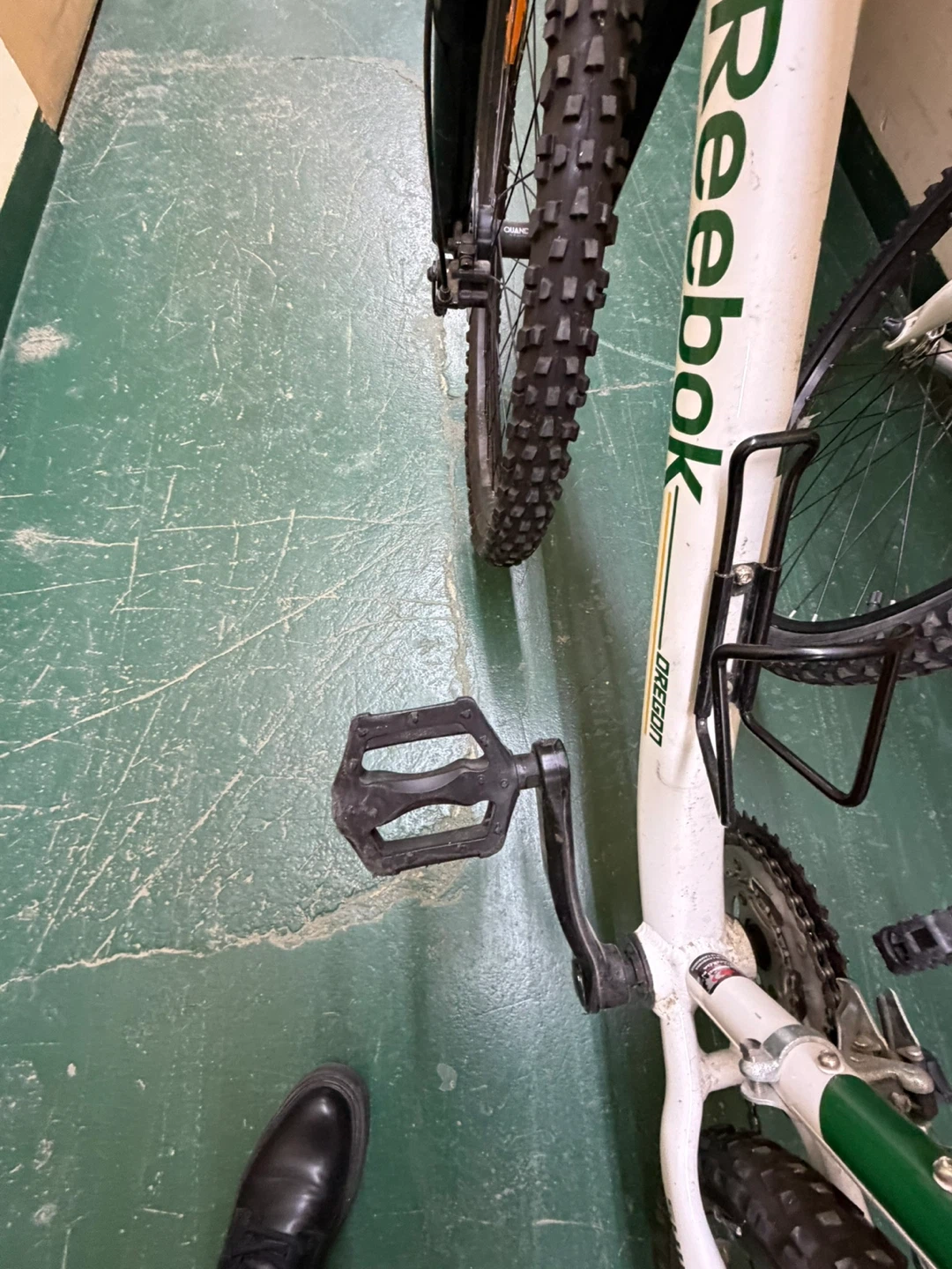 Reebok Oregon Mountain Bike - photo 2