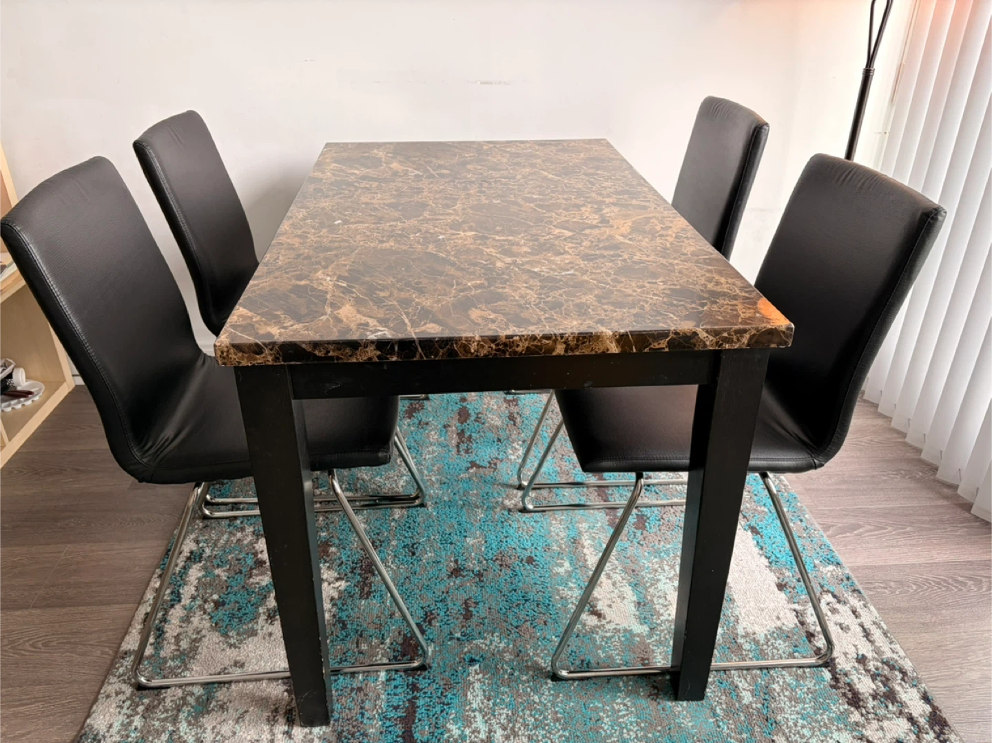Marble Dining Table with 4 Black Chairs - photo 2