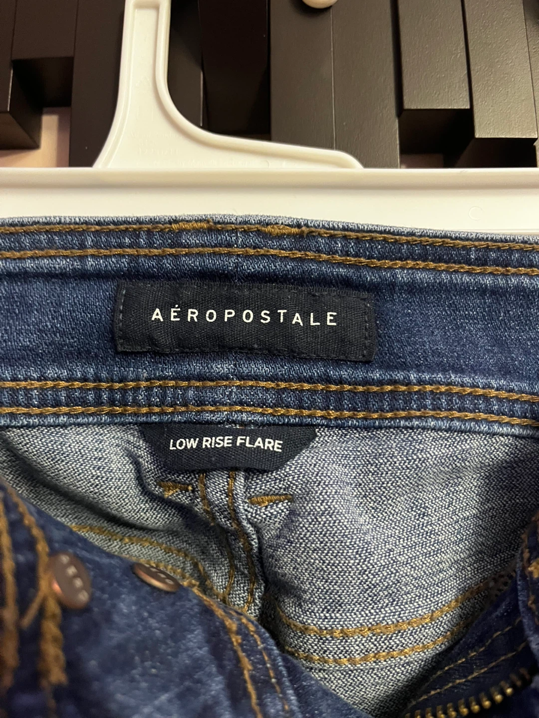 Aéropostale Low Rise Flare Jeans - photo 3