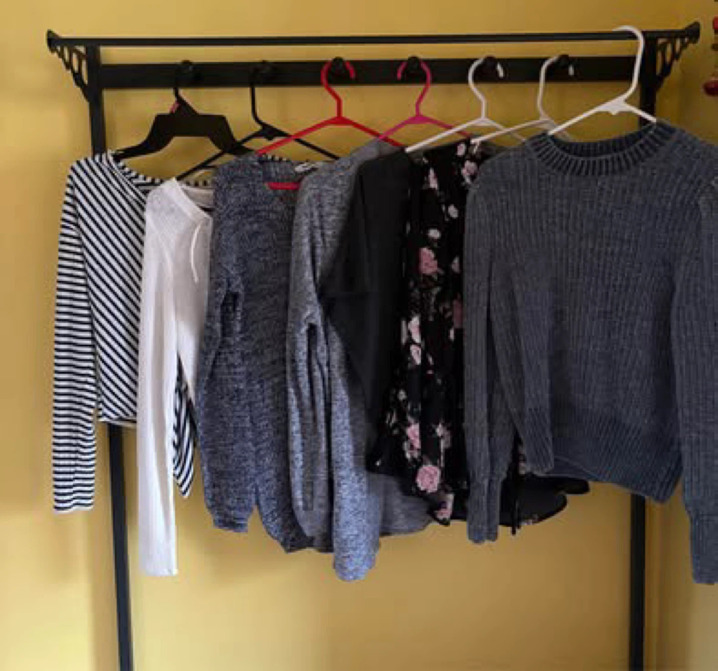 Women’s clothes (All never worn) (All small)(Together for $10)