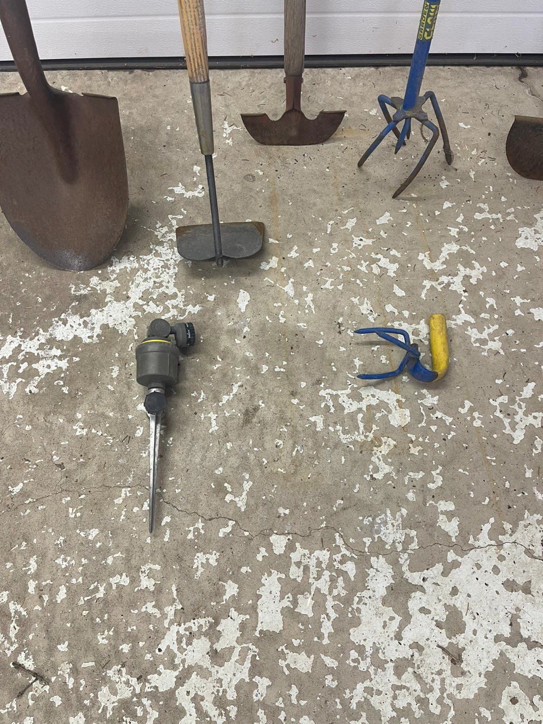 Various Garden Tools - Shovels, Hoes, Cultivators - photo 5
