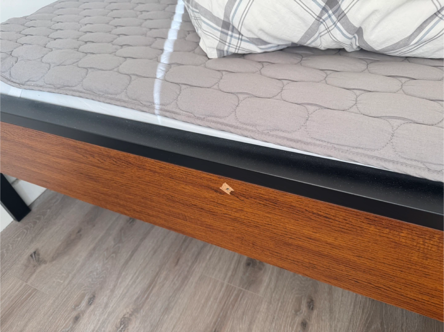 Queen Bed Frame + Mattress - photo 5