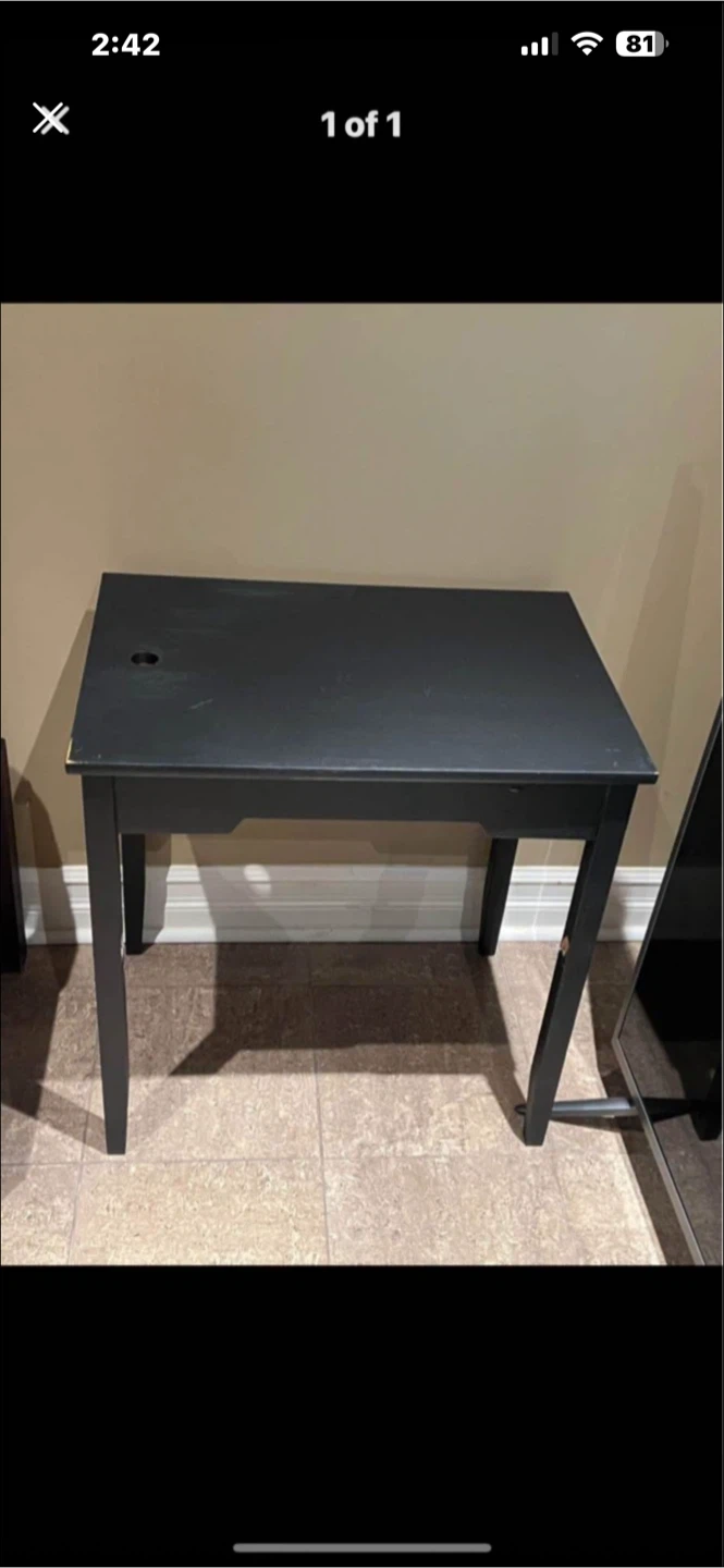 Black side table  with Cable Hole