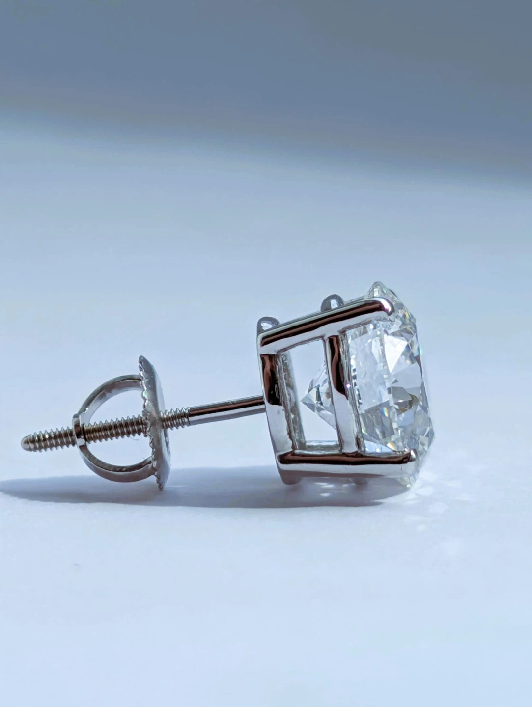 IGI Certified Diamond Studds 14K White Gold by MapleCarat Inc. - photo 2