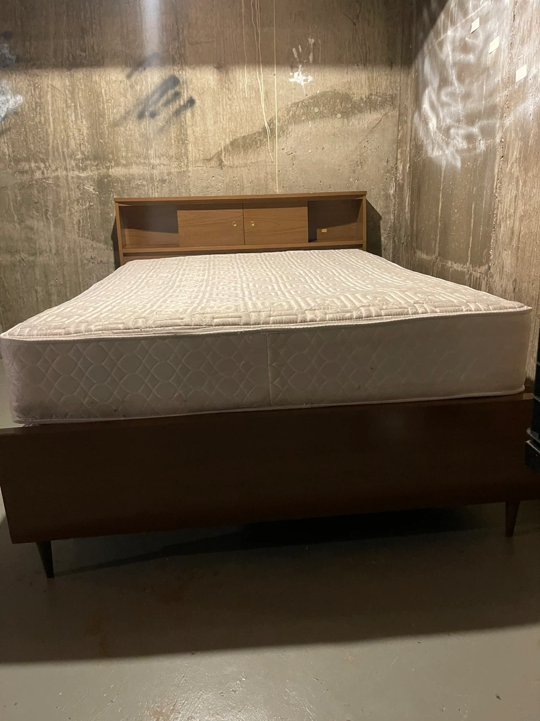 Vintage Brown Headboard double bed with Storage