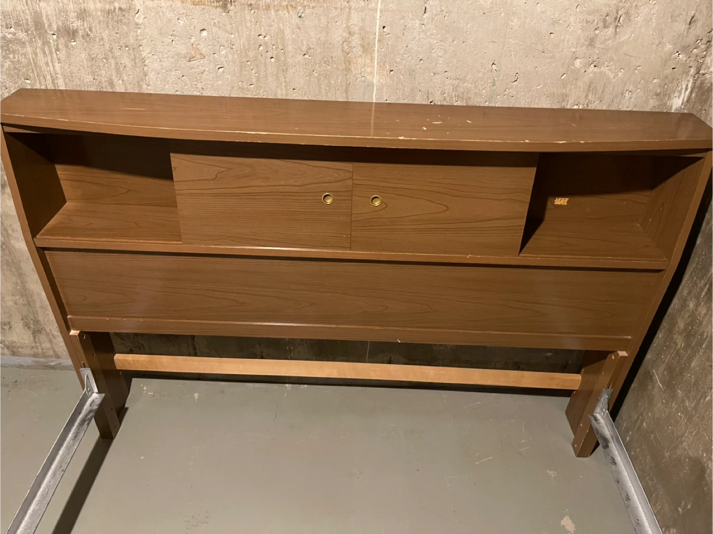 Vintage Brown Headboard double bed with Storage - photo 5