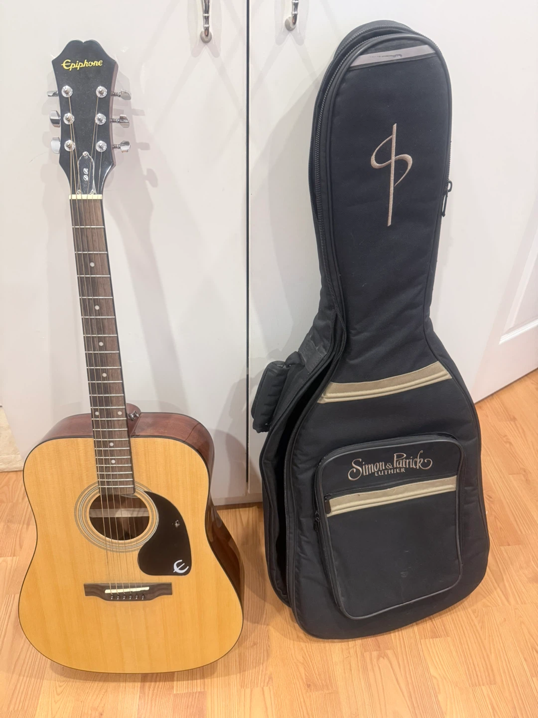 Epiphone Acoustic Guitar with Simon & Patrick Gig Bag - photo 2