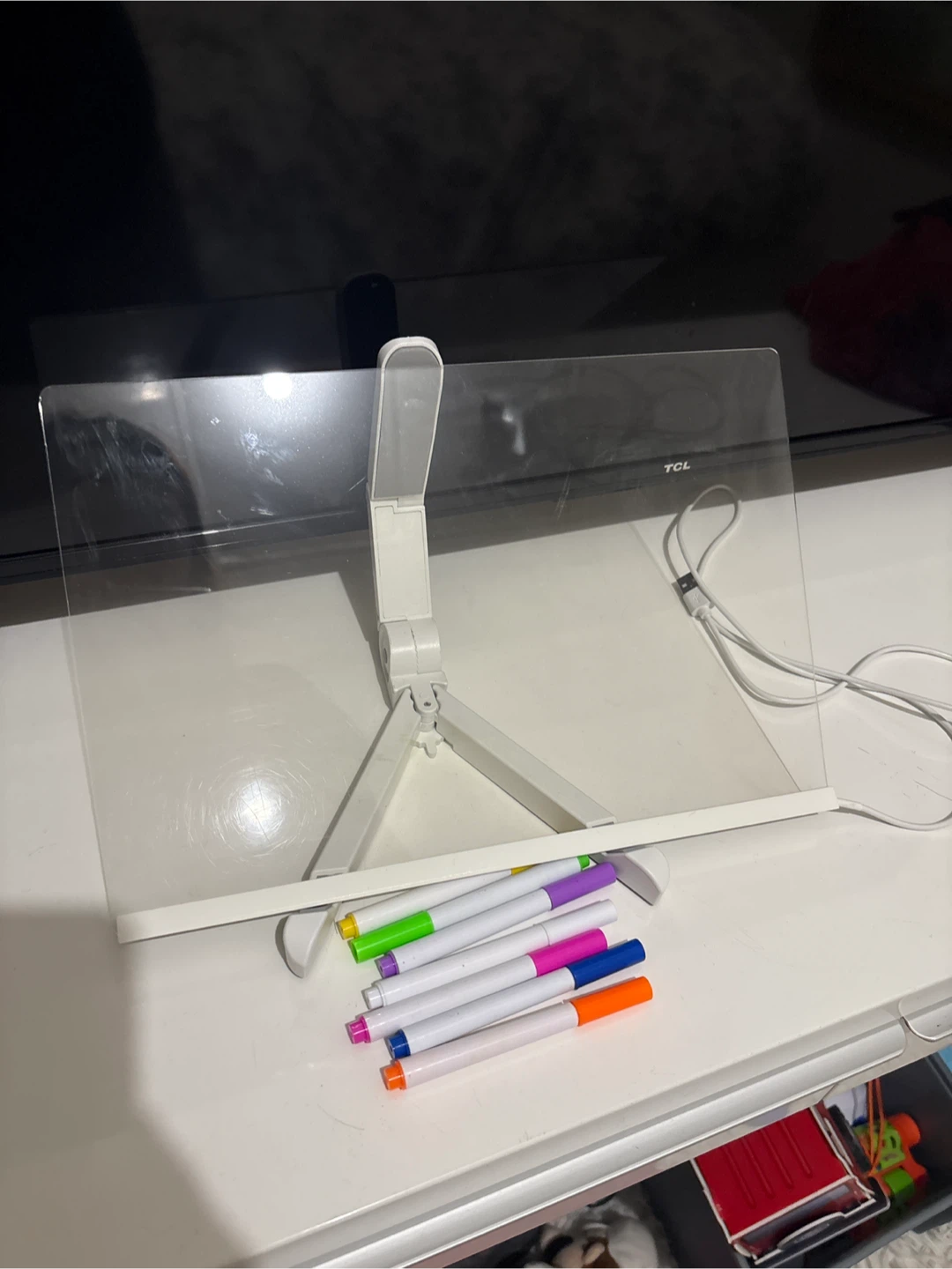 Light-Up Drawing Board with Markers - photo 5