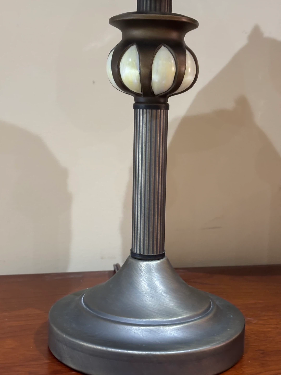 Pair of Tiffany Style Stained Glass Table Lamps - photo 3