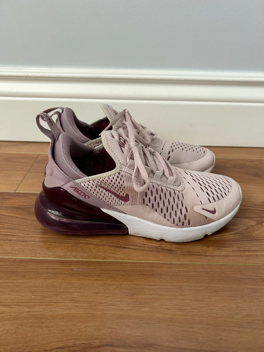 🥕 Nike Air Max 270 Women's Pink Sneakers Size 7.5