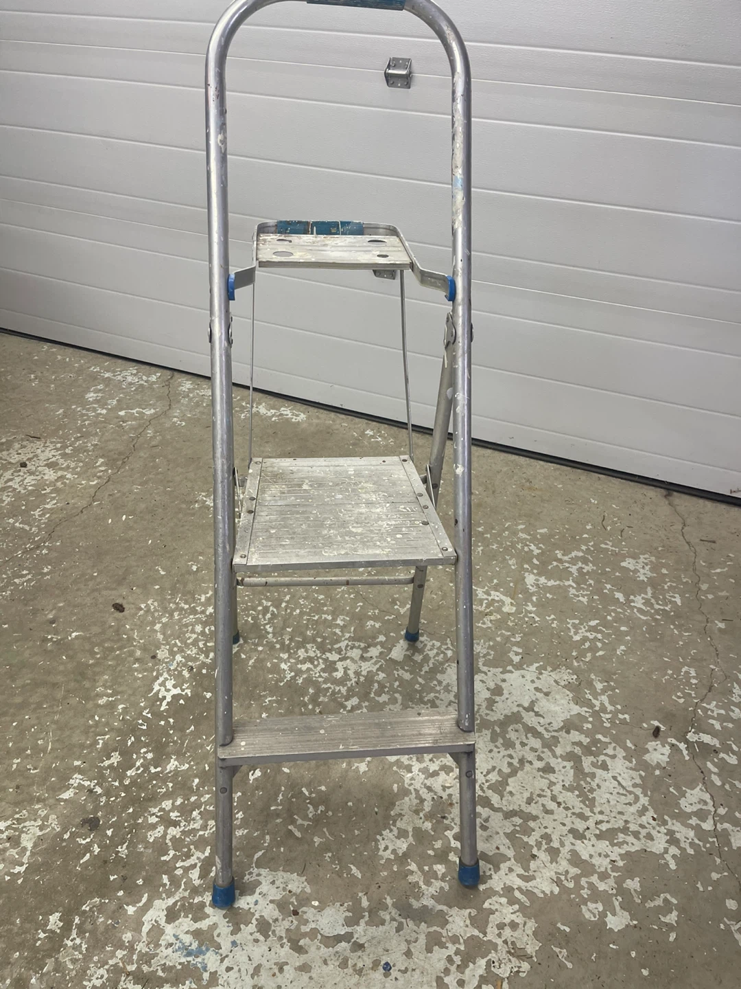 Aluminum Step Stool Ladder - photo 2