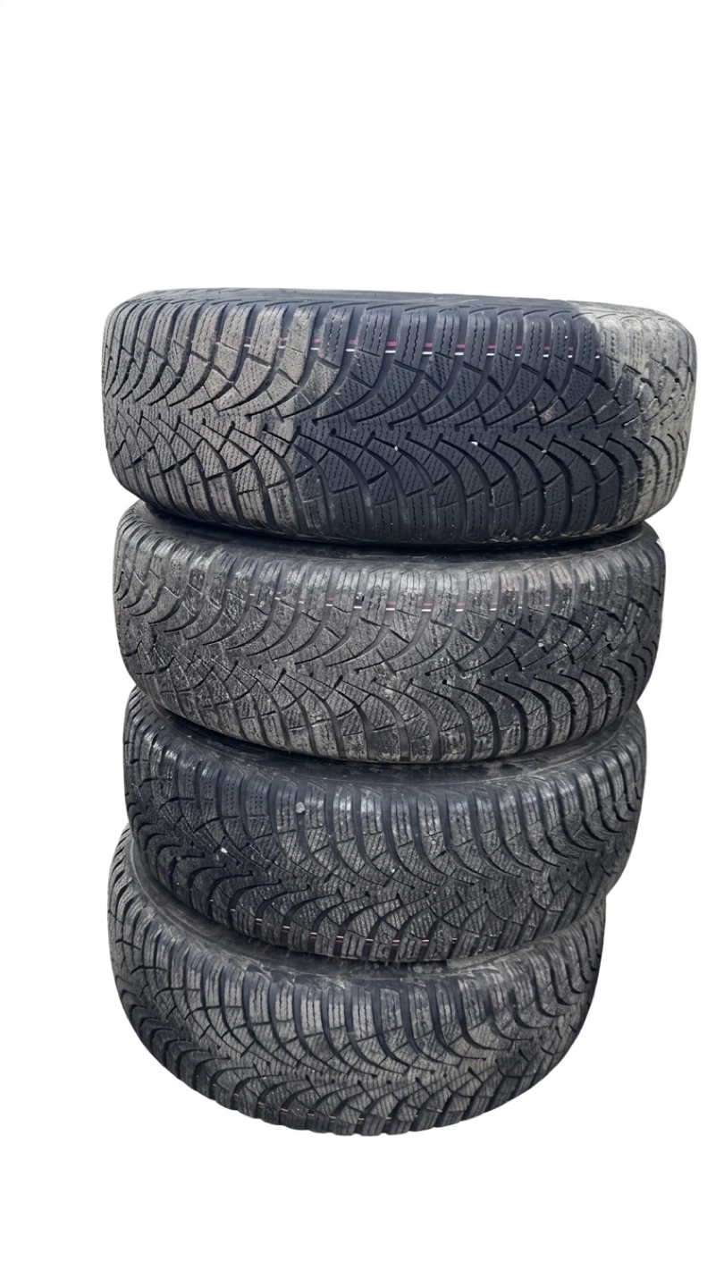 Set of 4 Winter Tires on Rims - photo 2