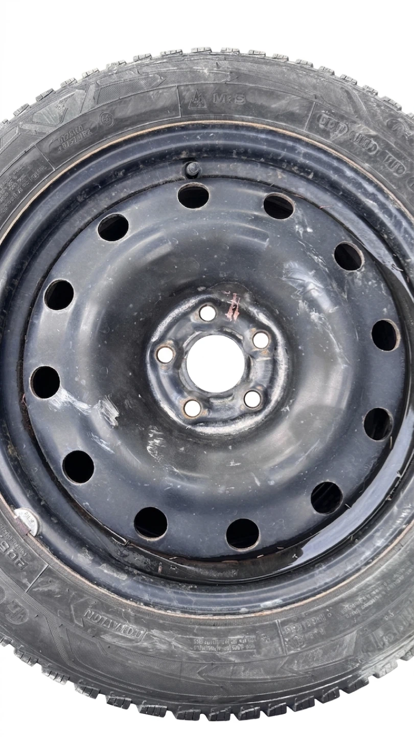Set of 4 Winter Tires on Rims - photo 3