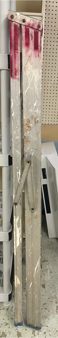 Aluminum Step Ladder with Tool Tray - photo 4