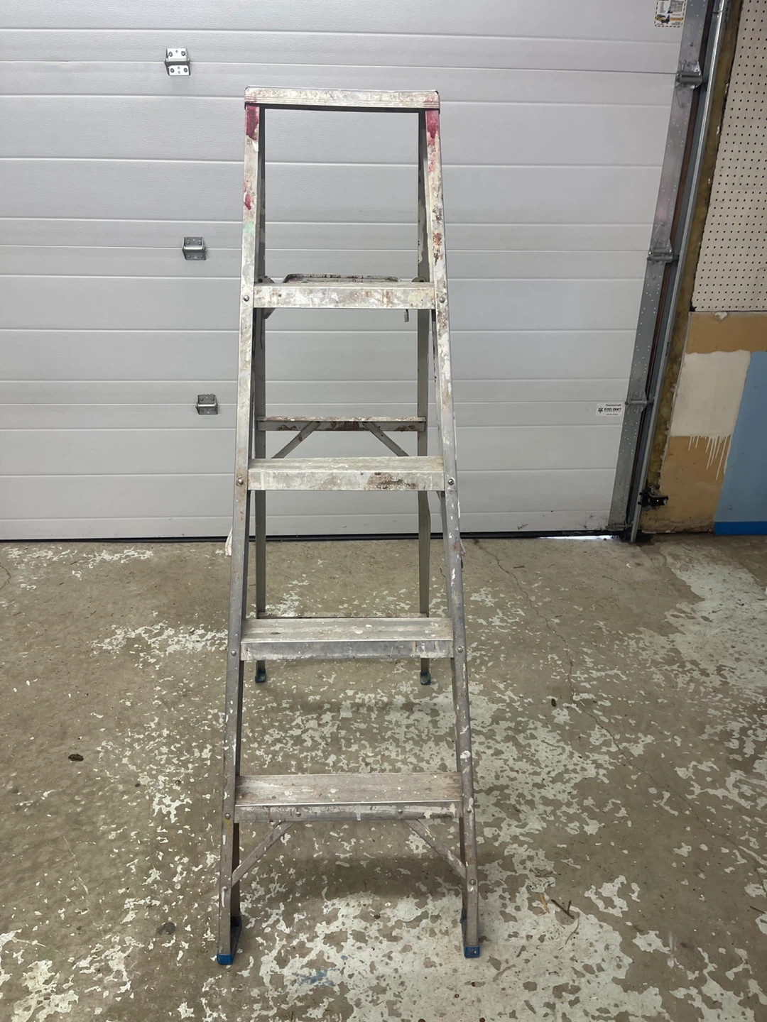 Aluminum Step Ladder with Tool Tray - photo 2