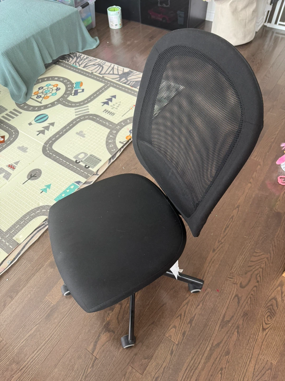 Black Mesh Office Chair - photo 3