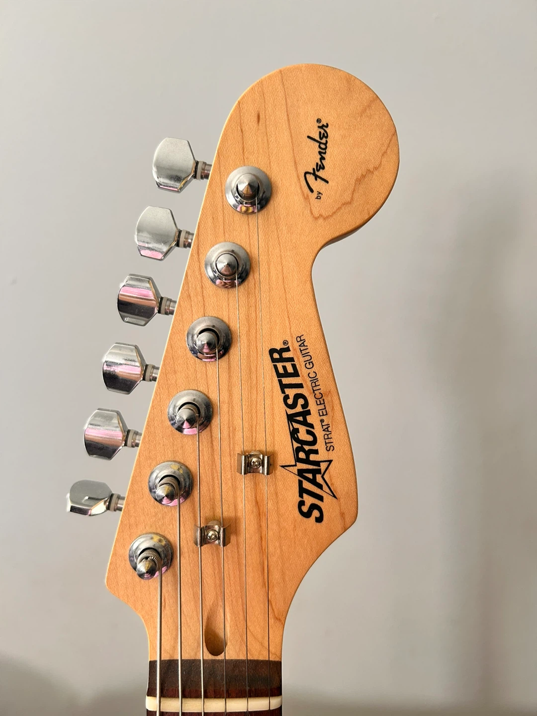 Fender StarCaster Strat Electric Guitar - photo 3