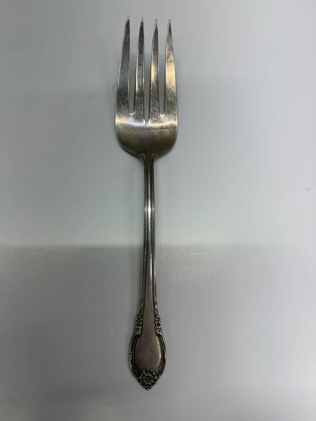 1847 Rogers Bros Remembrance Serving Fork Silverplate - photo 2