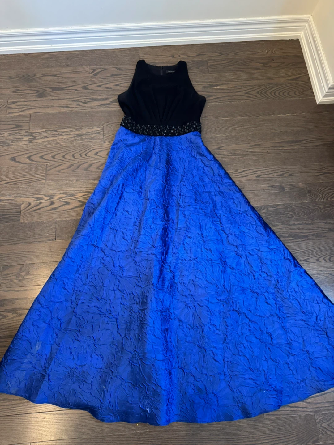 Carmen Marc Valvo Black and Blue Beaded Waist Dress Size 4