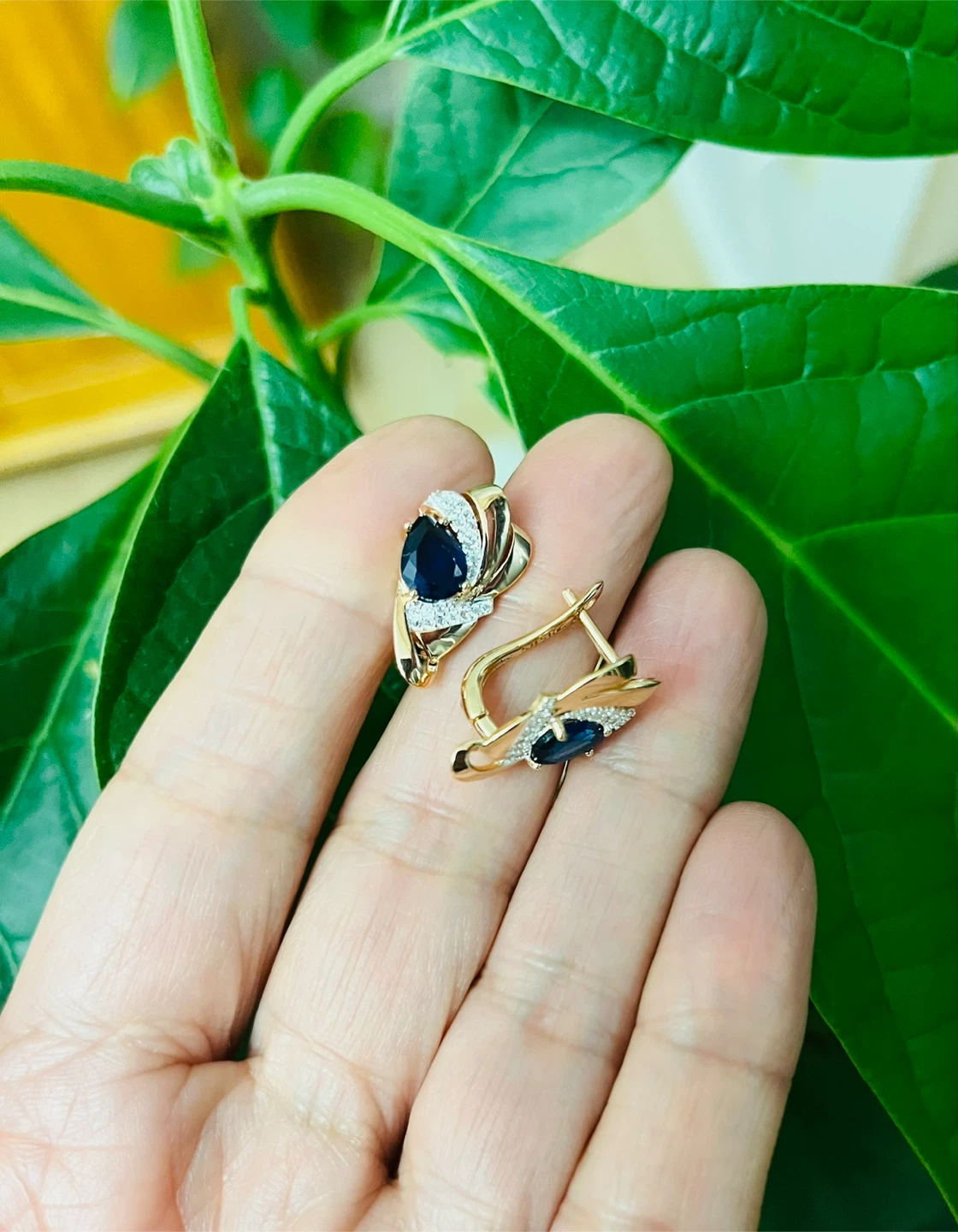 Sapphire inspired zircon Earrings. Gold plated - photo 2