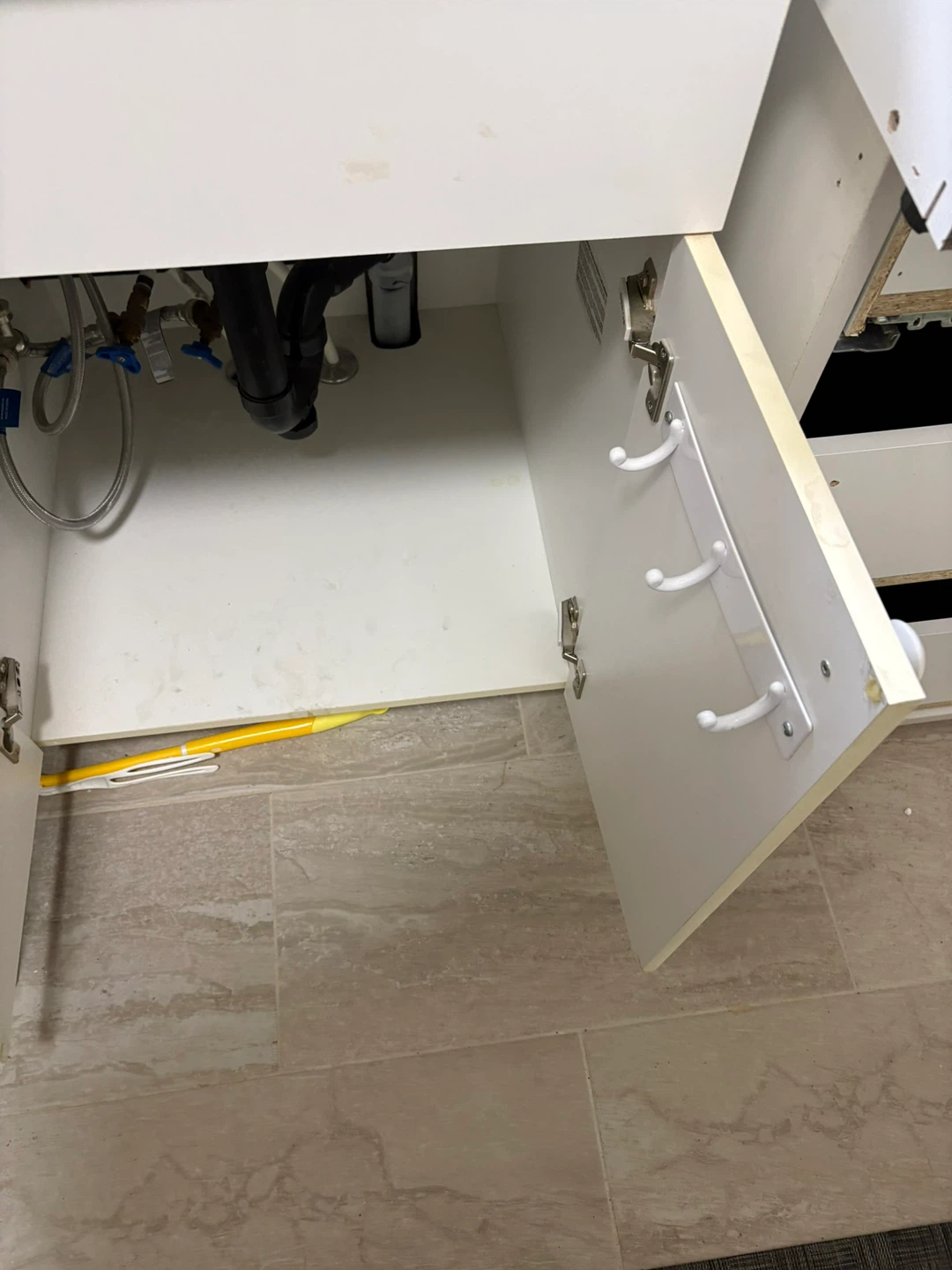White Kitchen cabinet with Faucet IF YOU REMOVE IT$45 - photo 3