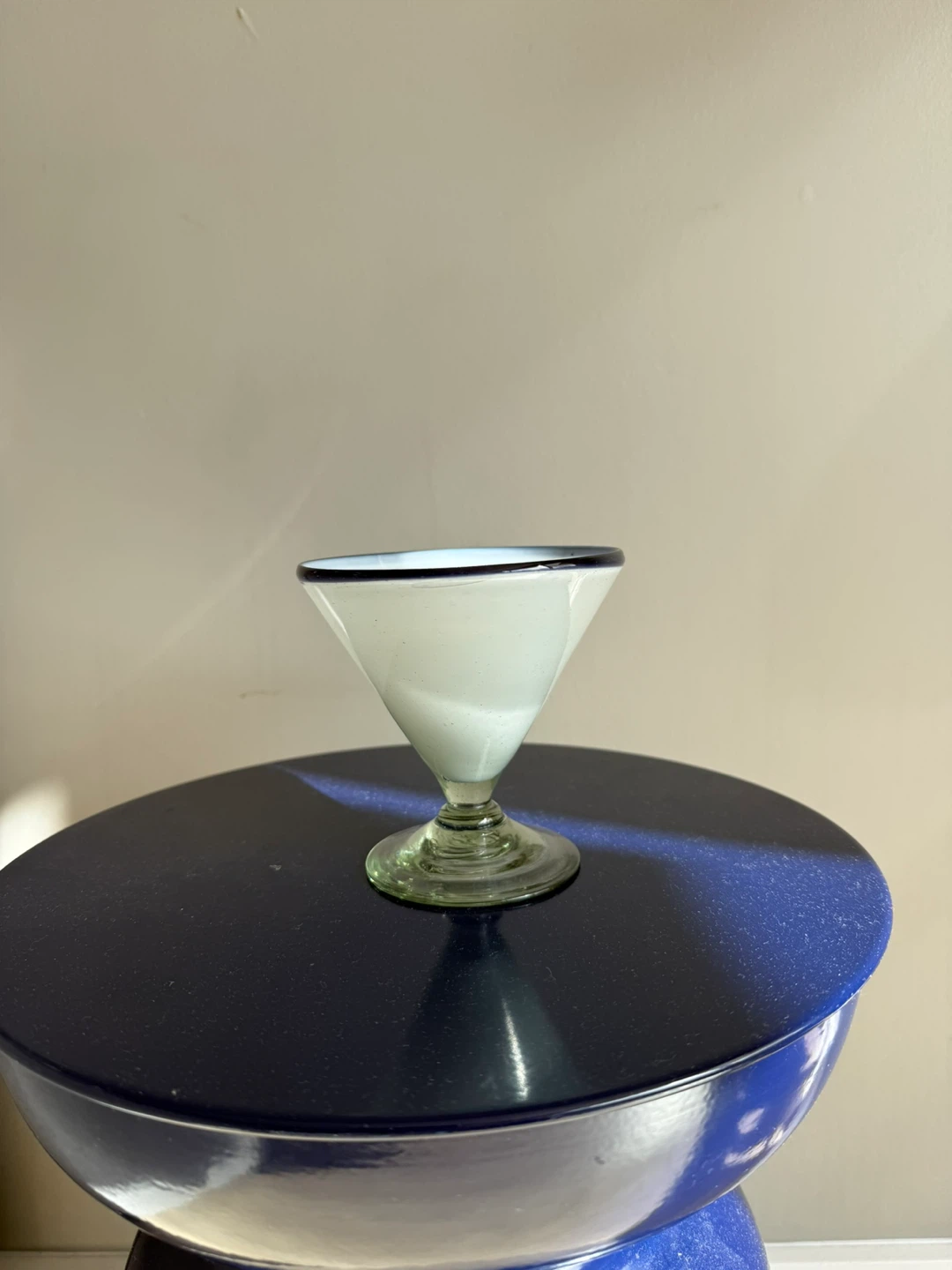 🥕Light Blue Margarita Glass with Dark Blue Rim - photo 3