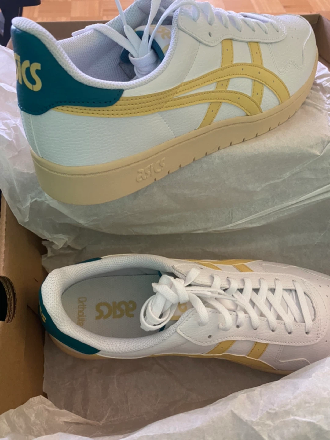ASICS White & Yellow Low-Top Sneakers - photo 4