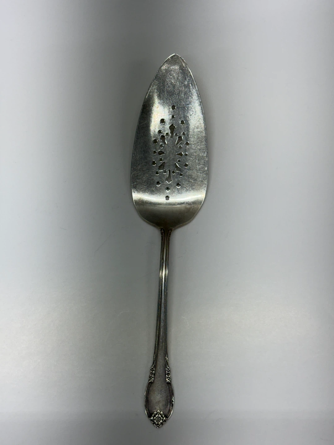1847 Rogers Bros. Remembrance Silver Plated Pie Server - photo 4