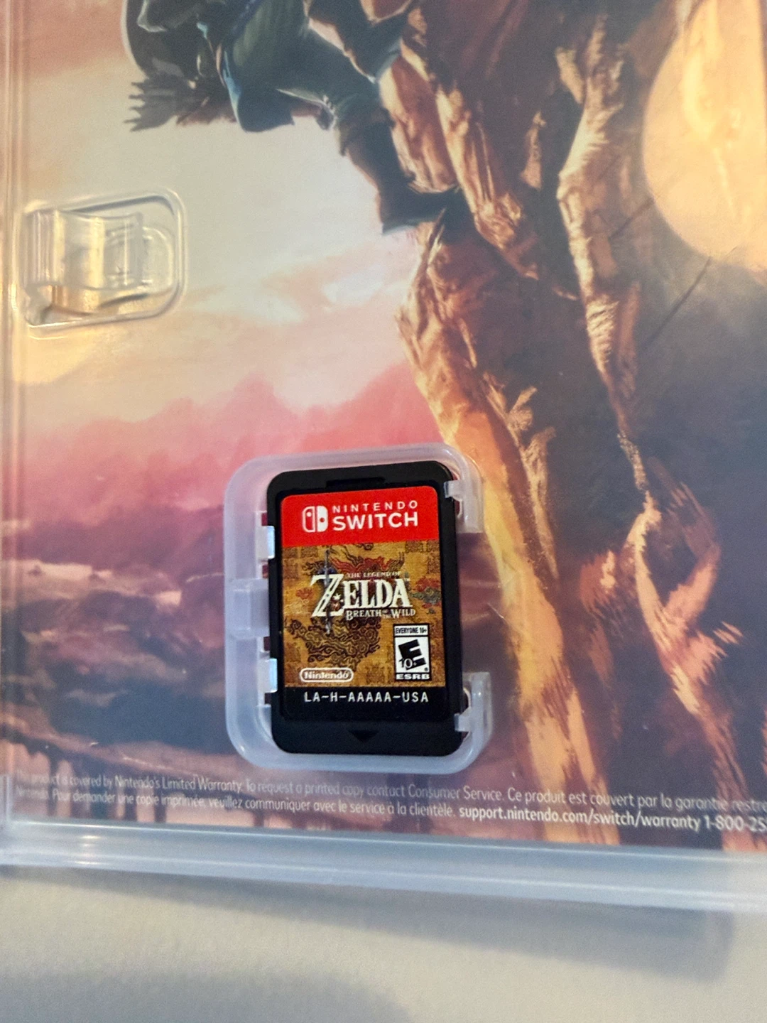 Nintendo Switch The Legend of Zelda Breath of the Wild Game - photo 2