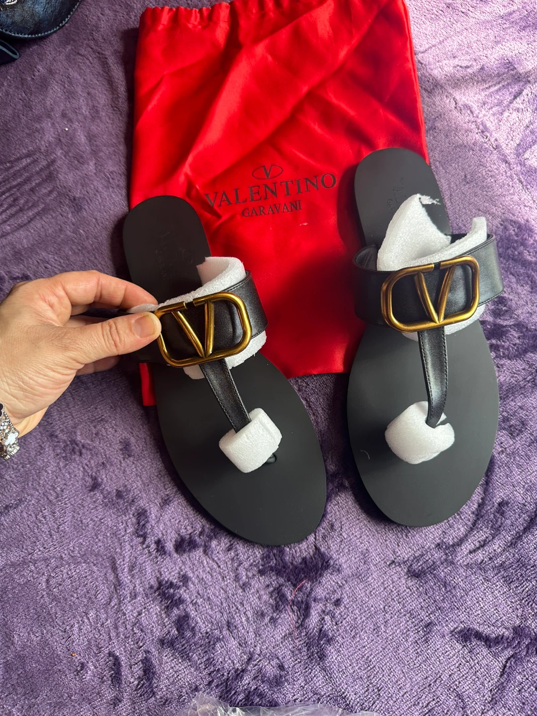 Valentino Garavani Black Leather VLOGO Sandals