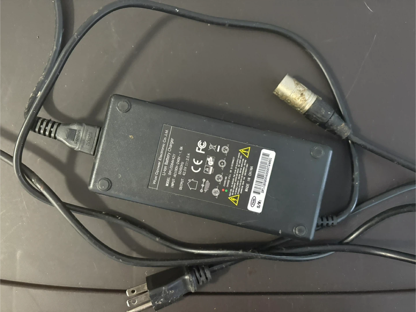 Wuxi Dpower Li-ion Battery Charger DPL084V42Y 42.0V 1.8A