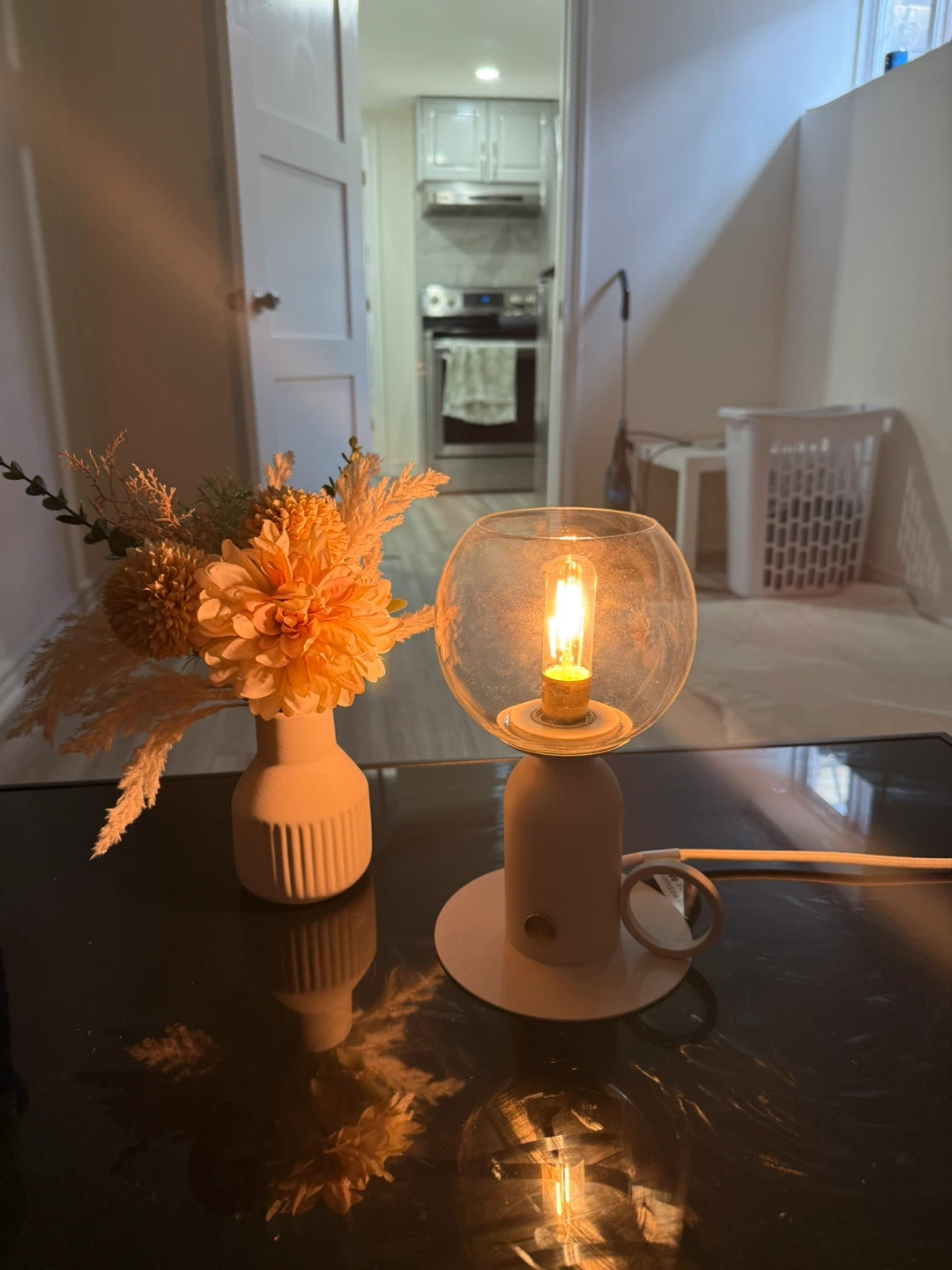 IKEA B2101 ASKMULLER Table Lamp with LED Bulb
