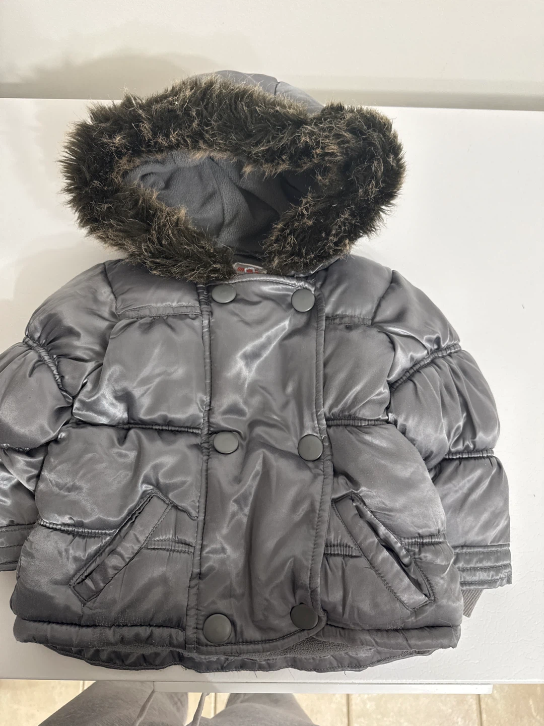 Gymboree Grey Puffer Winter Jacket with Faux Fur Hood - photo 5