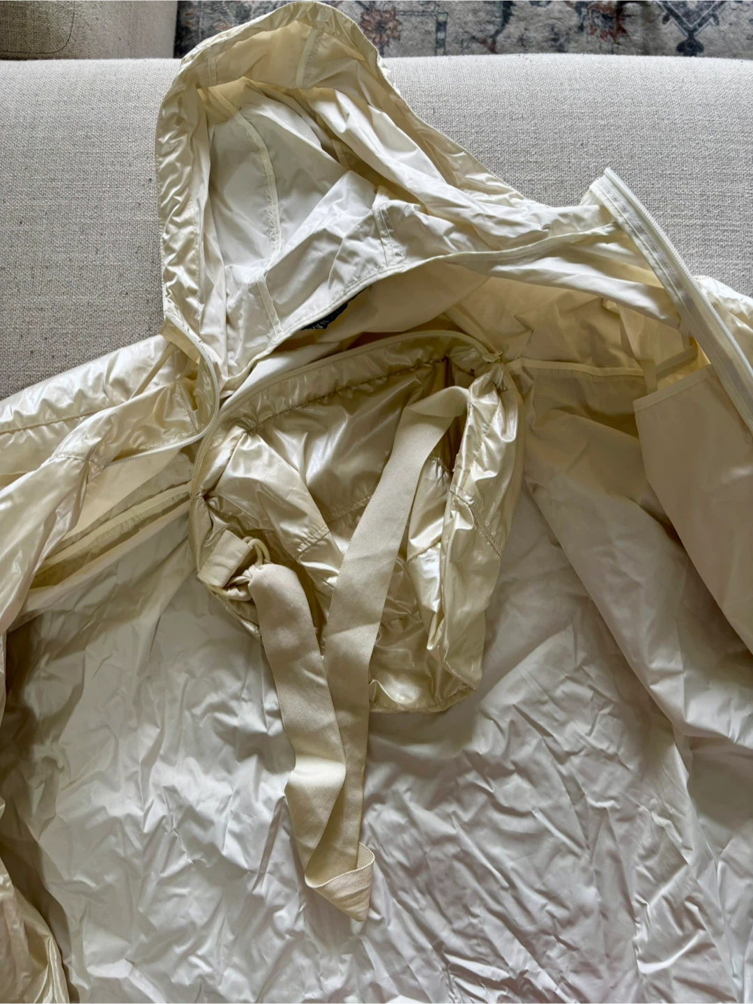 Zara Shiny White Hooded raincoat - foldable - photo 3