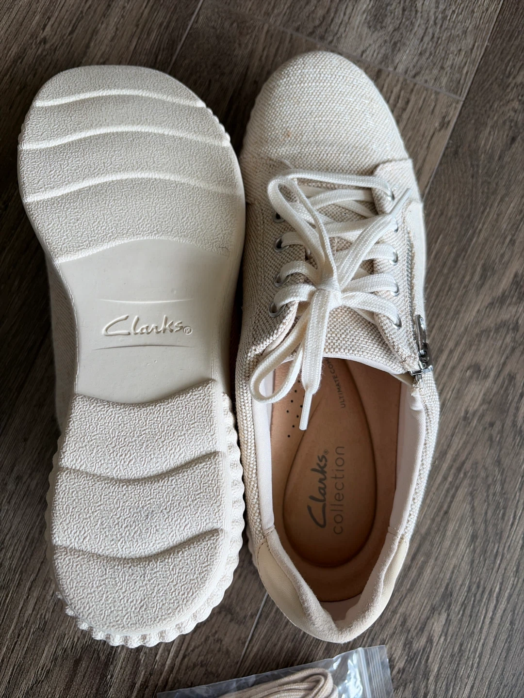 Clarks Collection Women's Sneakers - Beige Canvas - Size 9 - photo 3