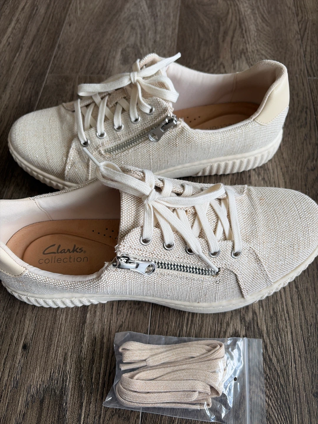 Clarks Collection Women's Sneakers - Beige Canvas - Size 9 - photo 2