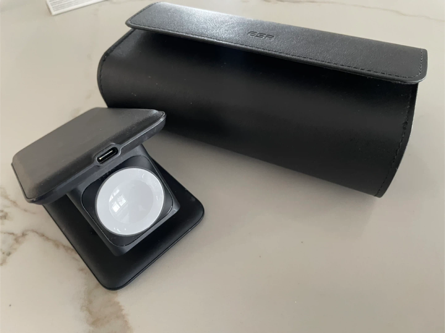 ESR Portable Apple Watch Charger Case 🥕 - photo 2