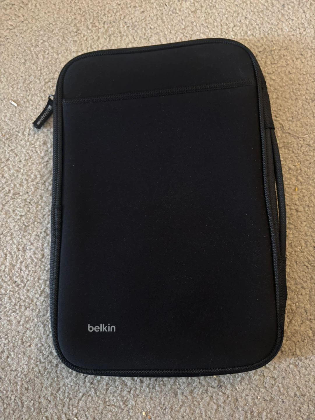 Black Belkin Laptop Sleeve