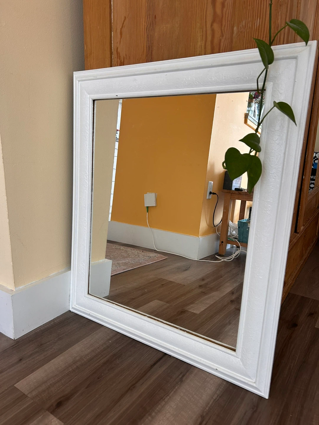 White Decorative Framed Mirror - photo 2